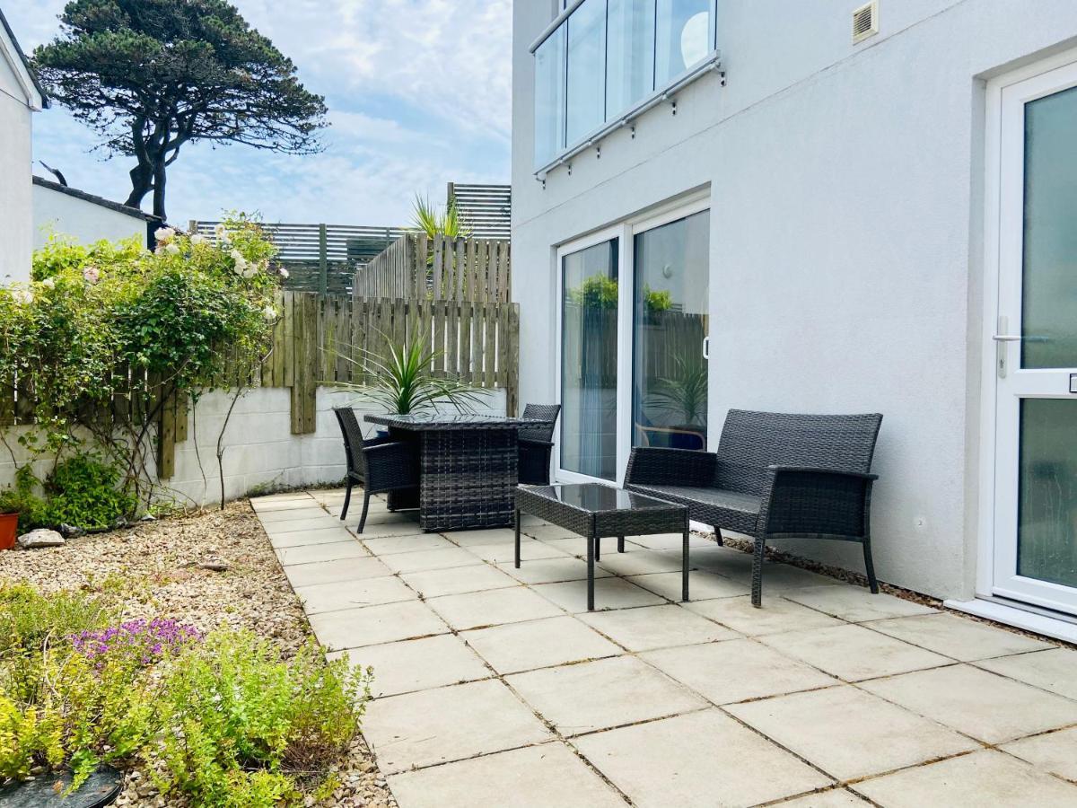 Above The Bay - Enclosed Garden With Parking