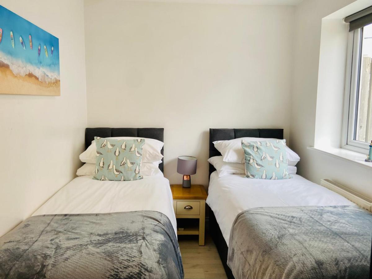 Apartment Above The Bay - Enclosed Garden With Parking Penzance